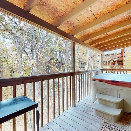 Villa Dances With Wolves Pigeon Forge Exterior foto